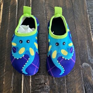 Kids Blue Octopus Water Shoes Boys Size 8